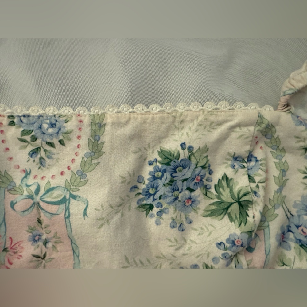Selkie Floral Midi Dress - Picture 11 of 12